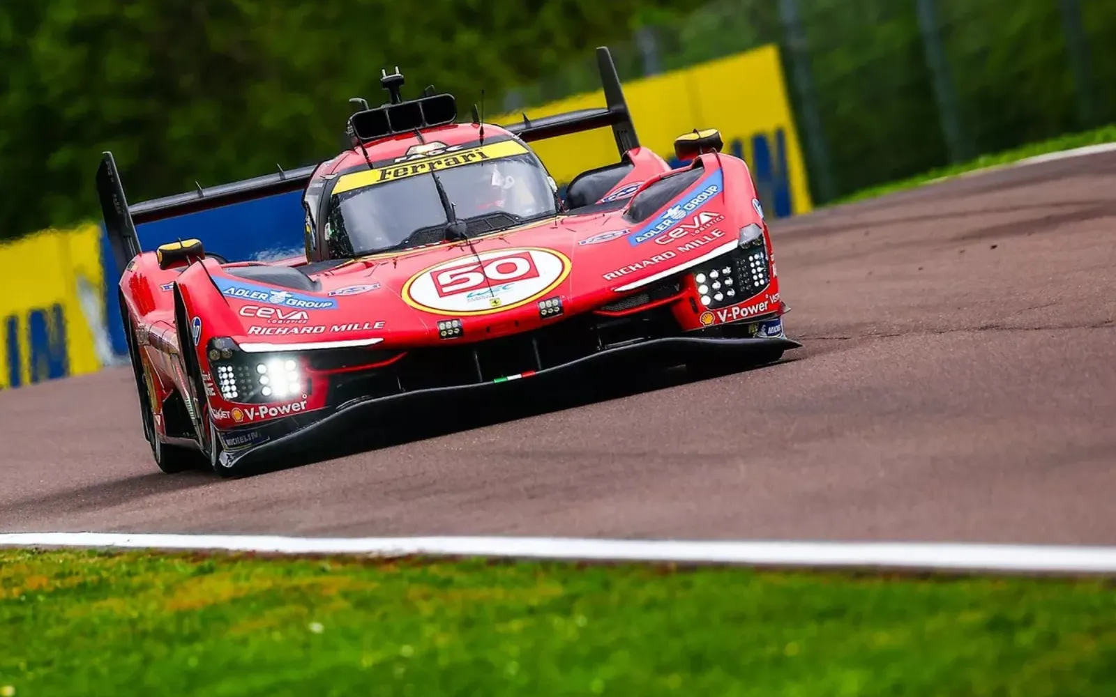 WEC: 1-2-3 για τη Ferrari στο "ζέσταμα" για την Ίμολα